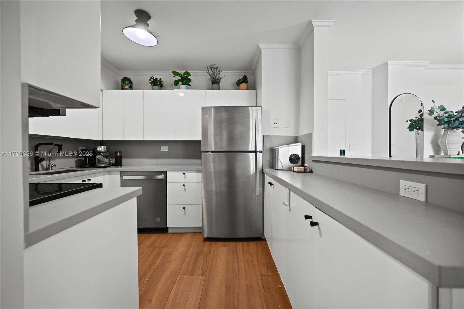 Small Image of 1500 BAY RD #328S, Miami Beach Number 27