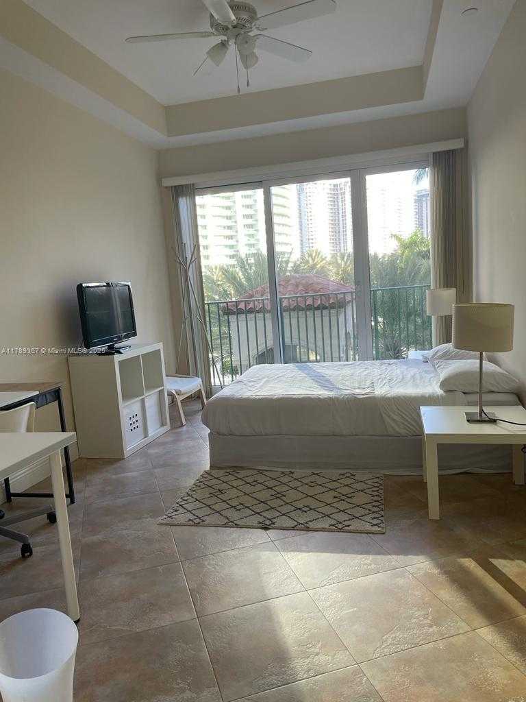 Small Image of 20000 EAST COUNTRY CLUB DR #405, Aventura Number 7
