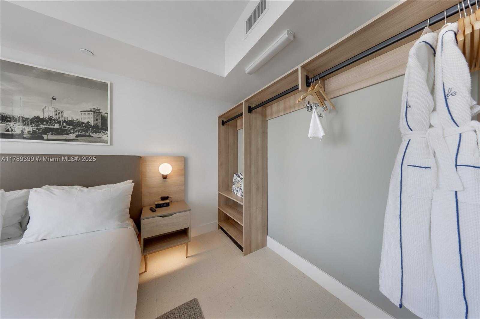 Small Image of 601 NORTH EAST 1 AVE #2402, Miami Number 12