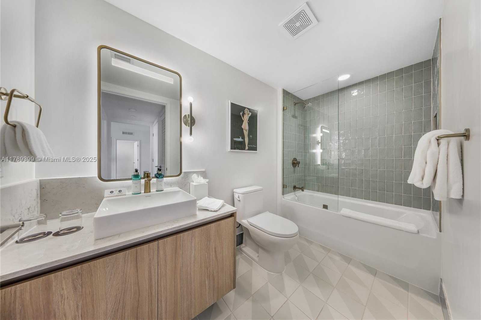 Small Image of 601 NORTH EAST 1 AVE #2402, Miami Number 6