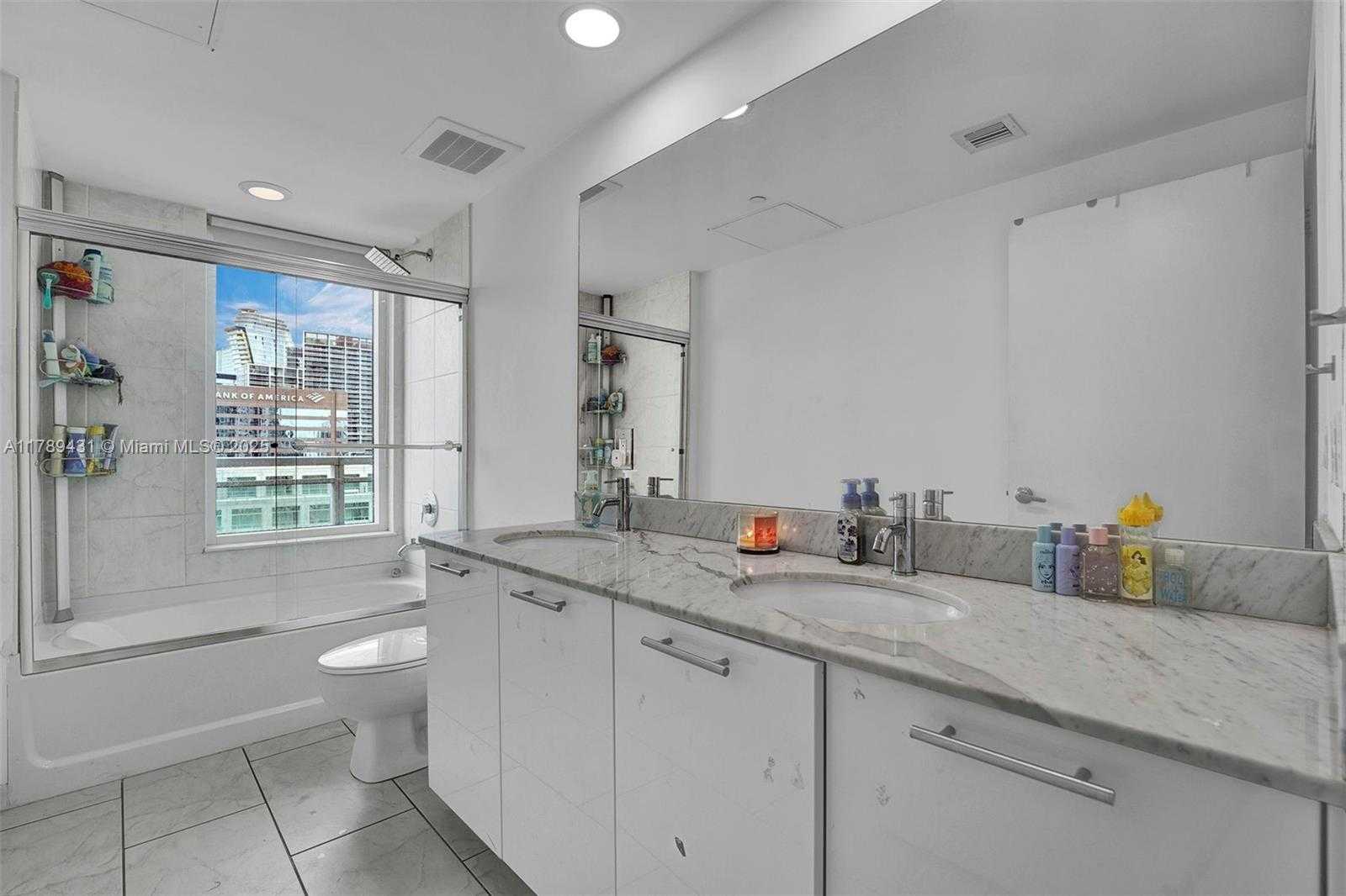 Small Image of 951 BRICKELL AVE #3801, Miami Number 24