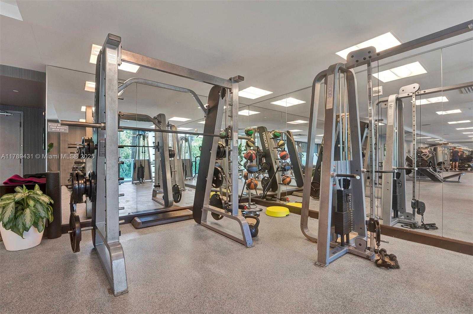 Small Image of 951 BRICKELL AVE #3801, Miami Number 28
