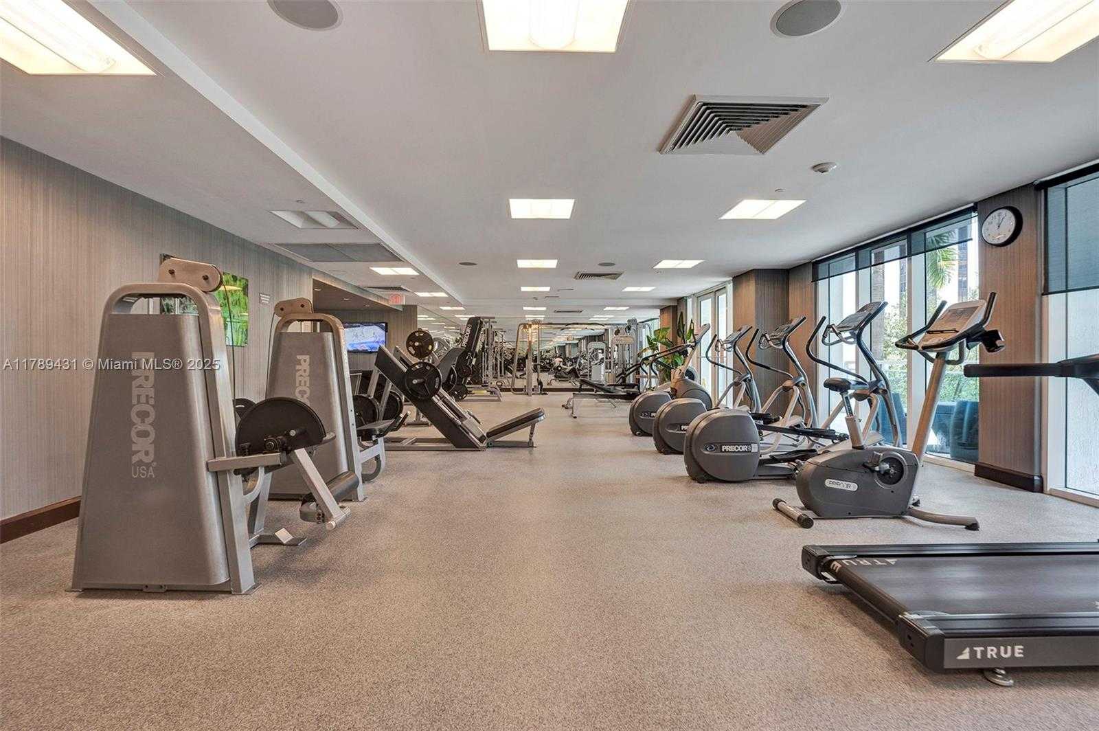 Small Image of 951 BRICKELL AVE #3801, Miami Number 29
