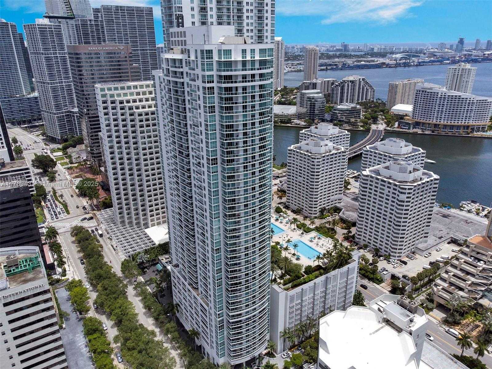 Small Image of 951 BRICKELL AVE #3801, Miami Number 37