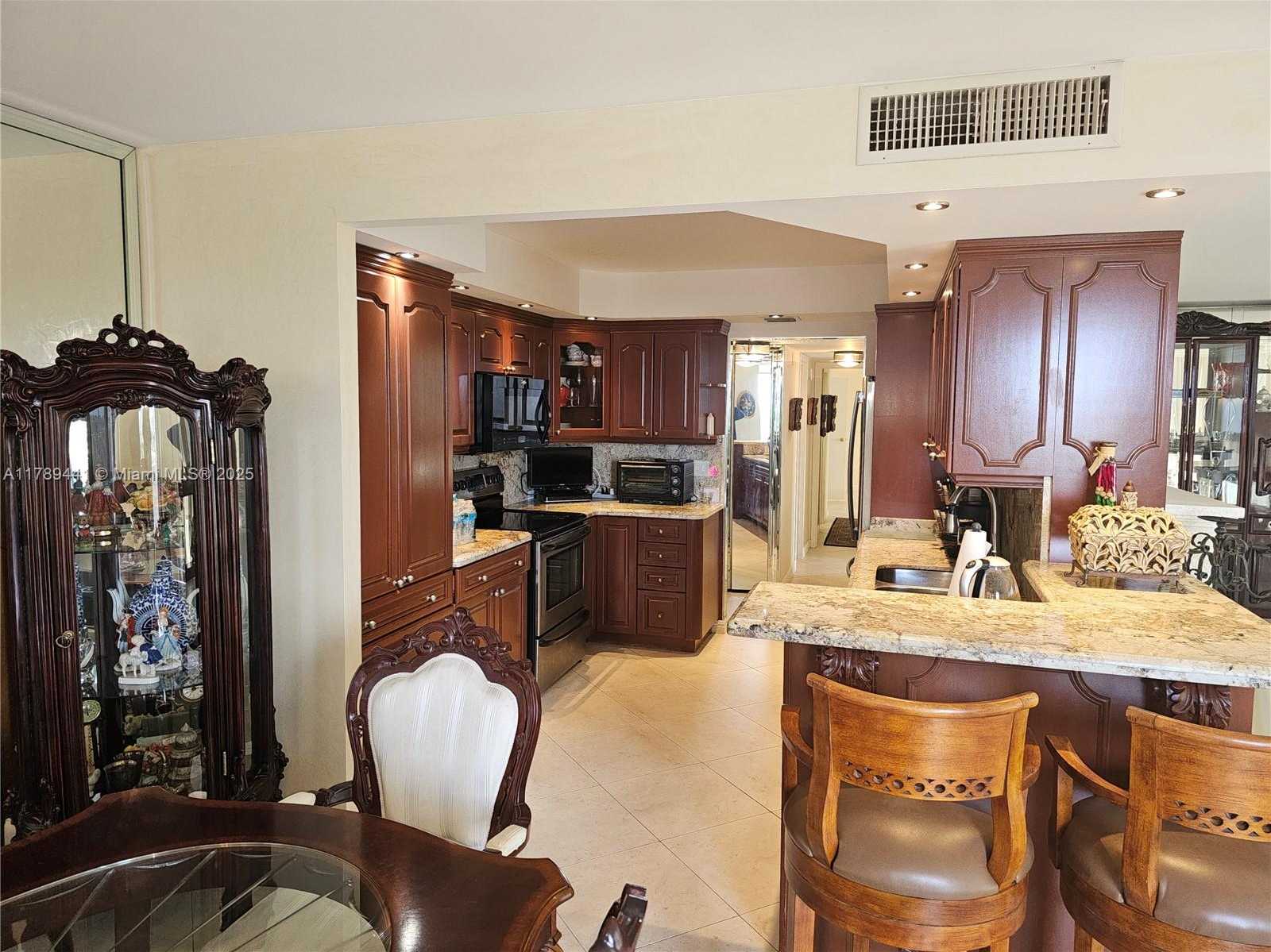 Small Image of 2049 SOUTH OCEAN DR #PH1, Hallandale Beach Number 14
