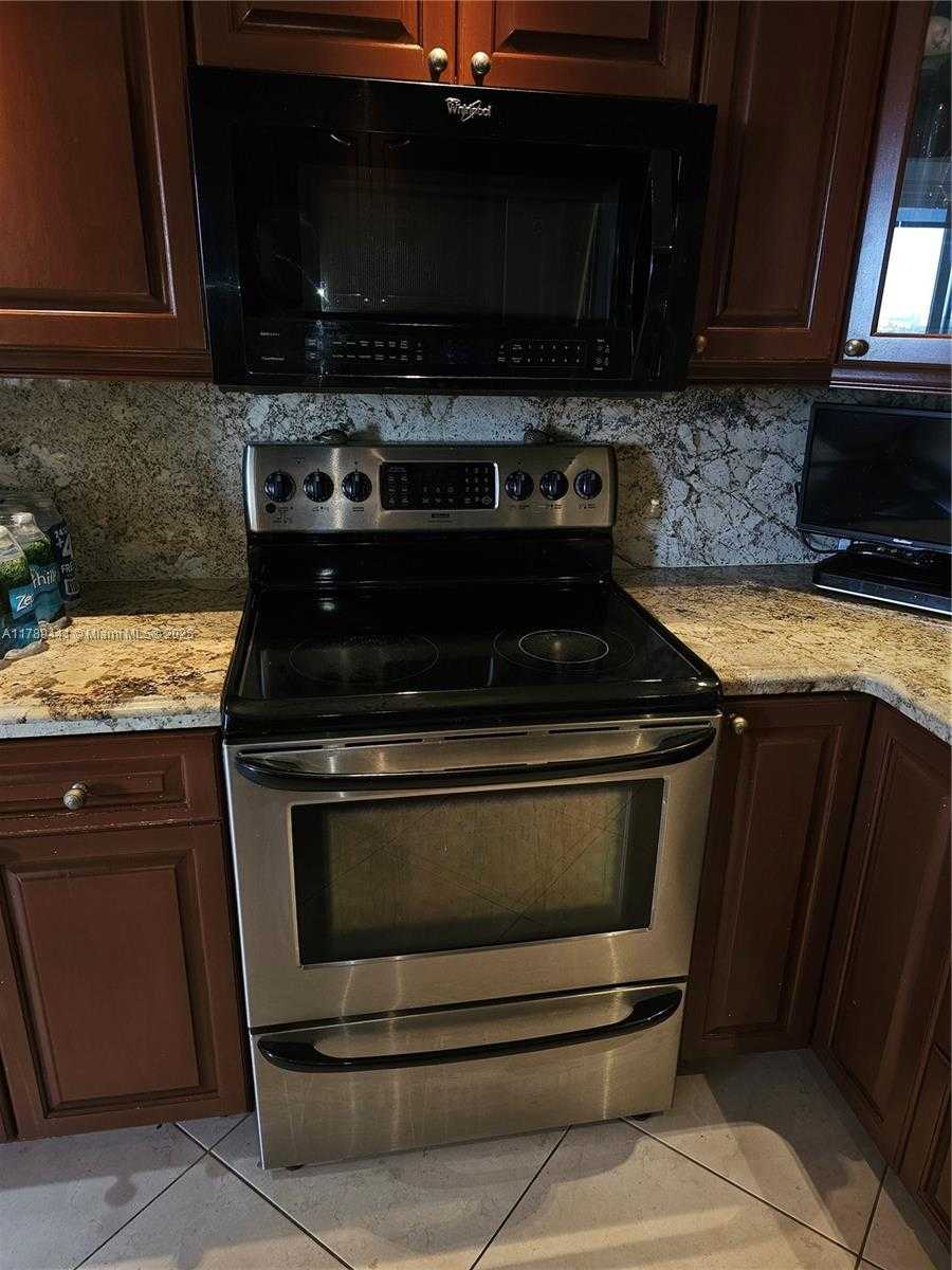 Small Image of 2049 SOUTH OCEAN DR #PH1, Hallandale Beach Number 21