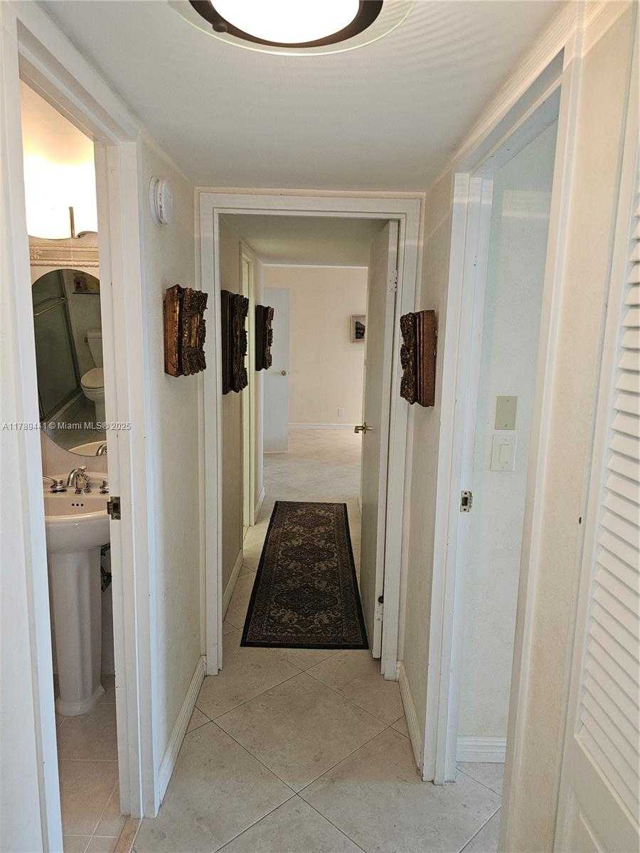 Small Image of 2049 SOUTH OCEAN DR #PH1, Hallandale Beach Number 22