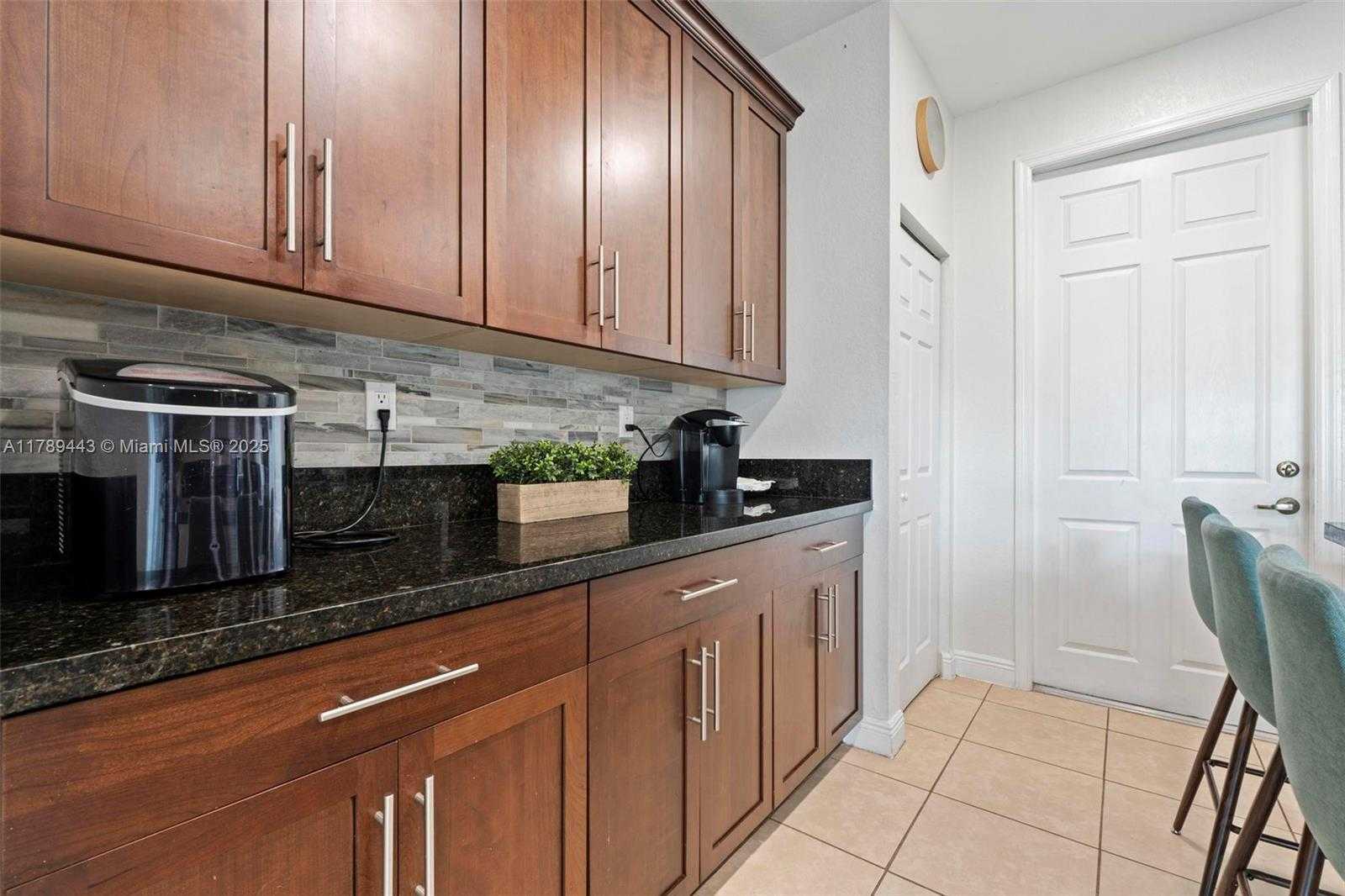Small Image of 14637 SOUTH WEST 15TH ST, Pembroke Pines Number 10