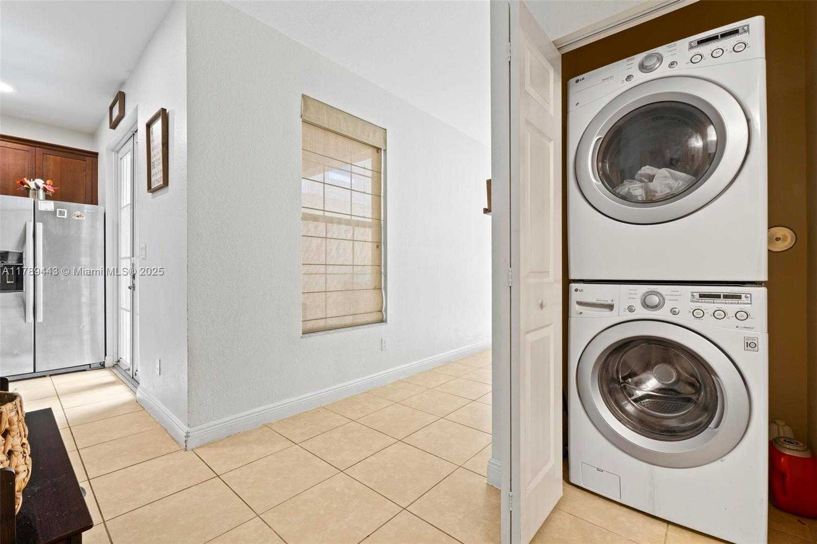 Small Image of 14637 SOUTH WEST 15TH ST, Pembroke Pines Number 11