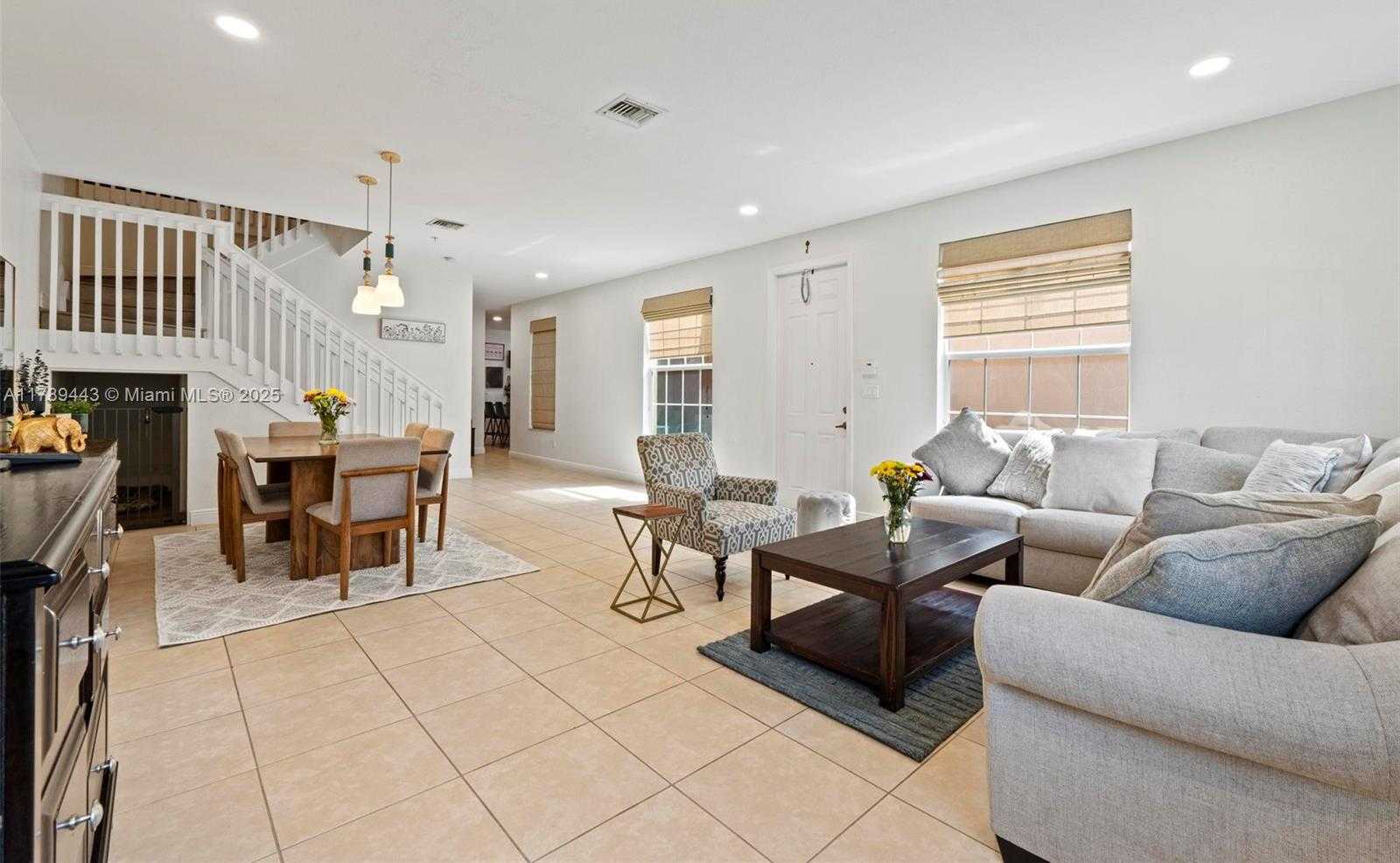 Small Image of 14637 SOUTH WEST 15TH ST, Pembroke Pines Number 15