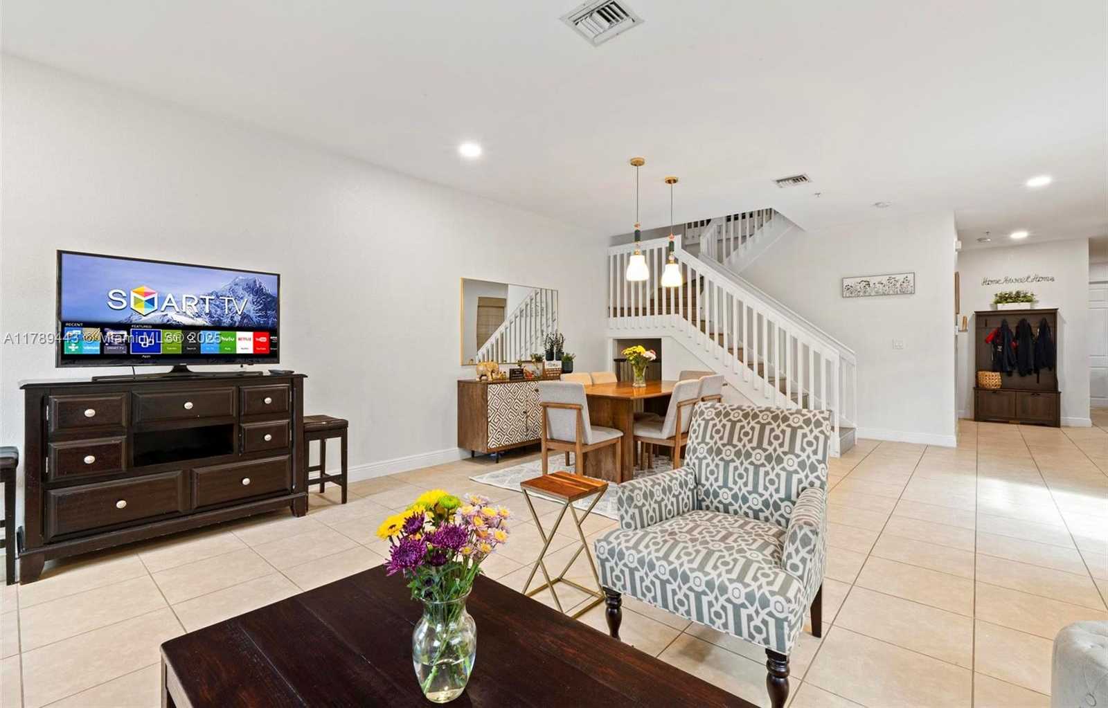 Small Image of 14637 SOUTH WEST 15TH ST, Pembroke Pines Number 16