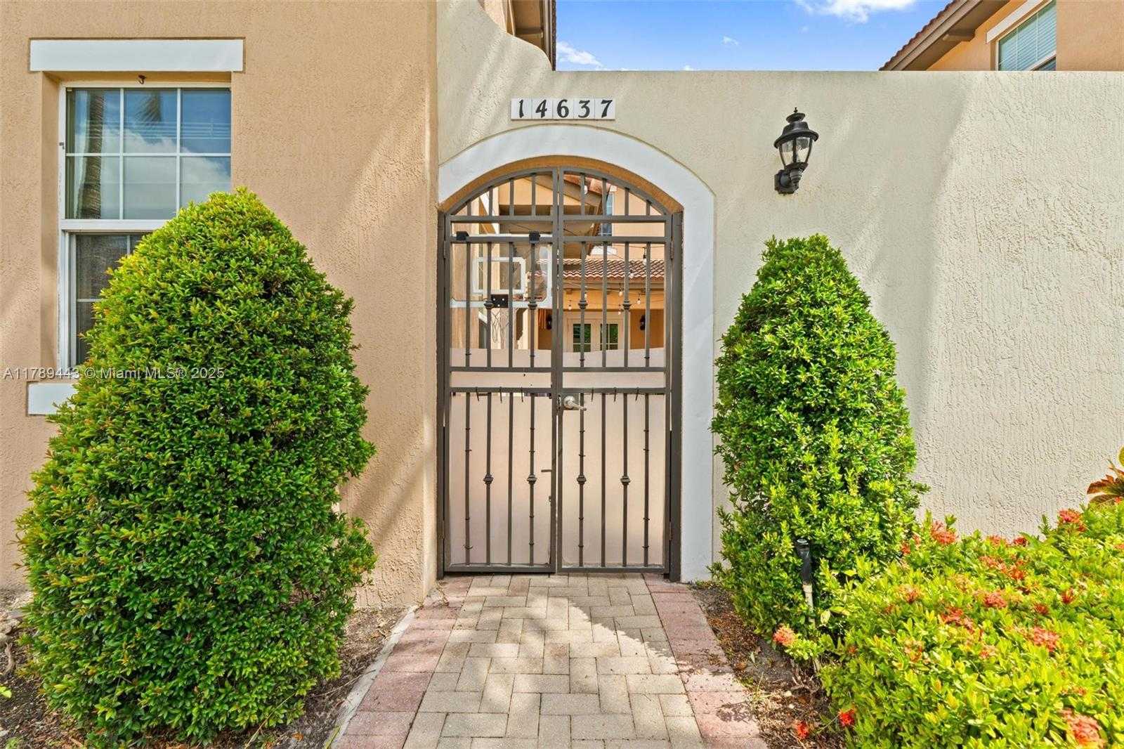 Small Image of 14637 SOUTH WEST 15TH ST, Pembroke Pines Number 2