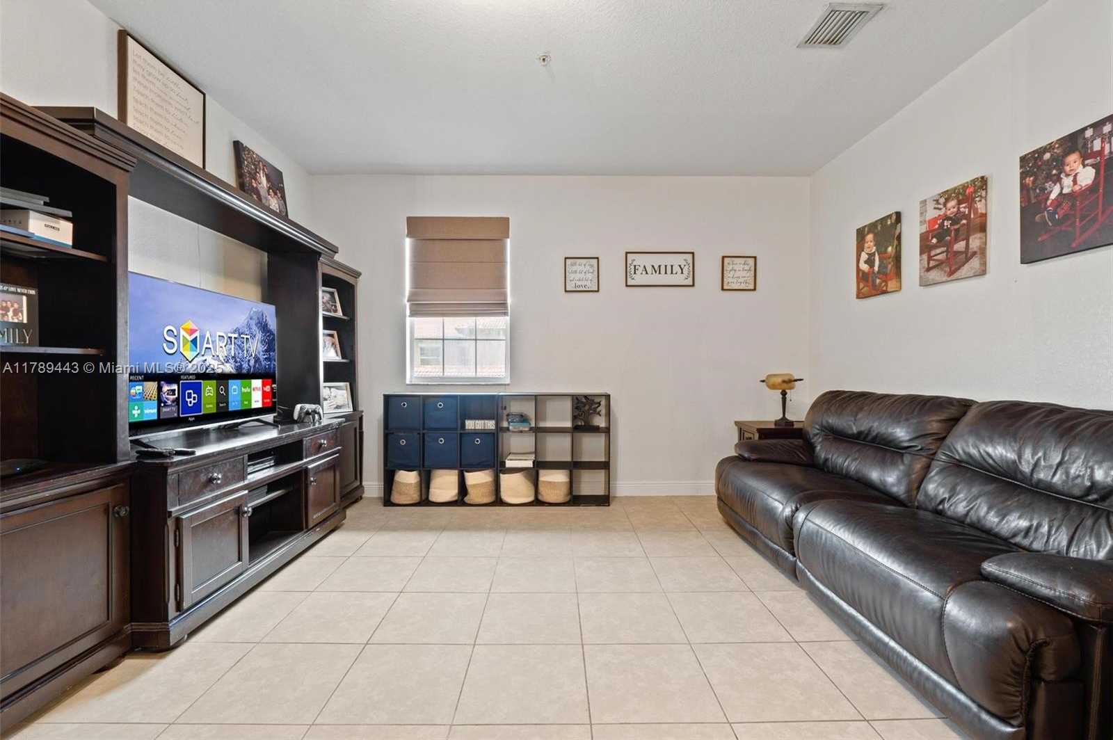 Small Image of 14637 SOUTH WEST 15TH ST, Pembroke Pines Number 24