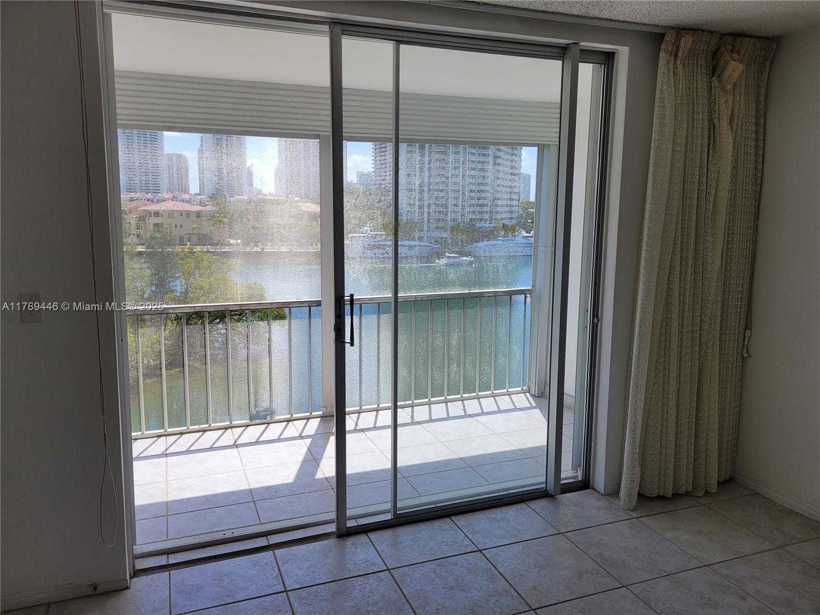 Small Image of 2930 POINT EAST DR #E603, Aventura Number 25