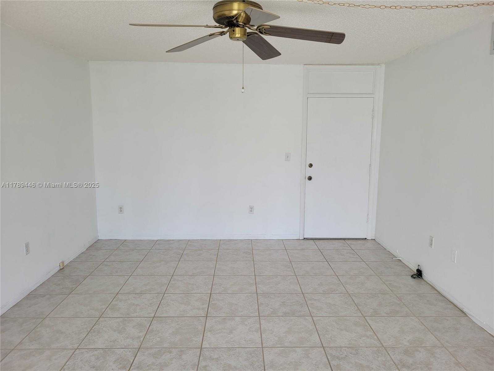 Small Image of 2930 POINT EAST DR #E603, Aventura Number 26