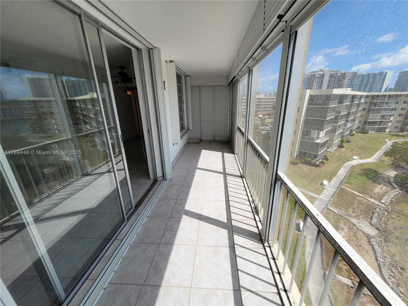 Small Image of 2930 POINT EAST DR #E603, Aventura Number 32
