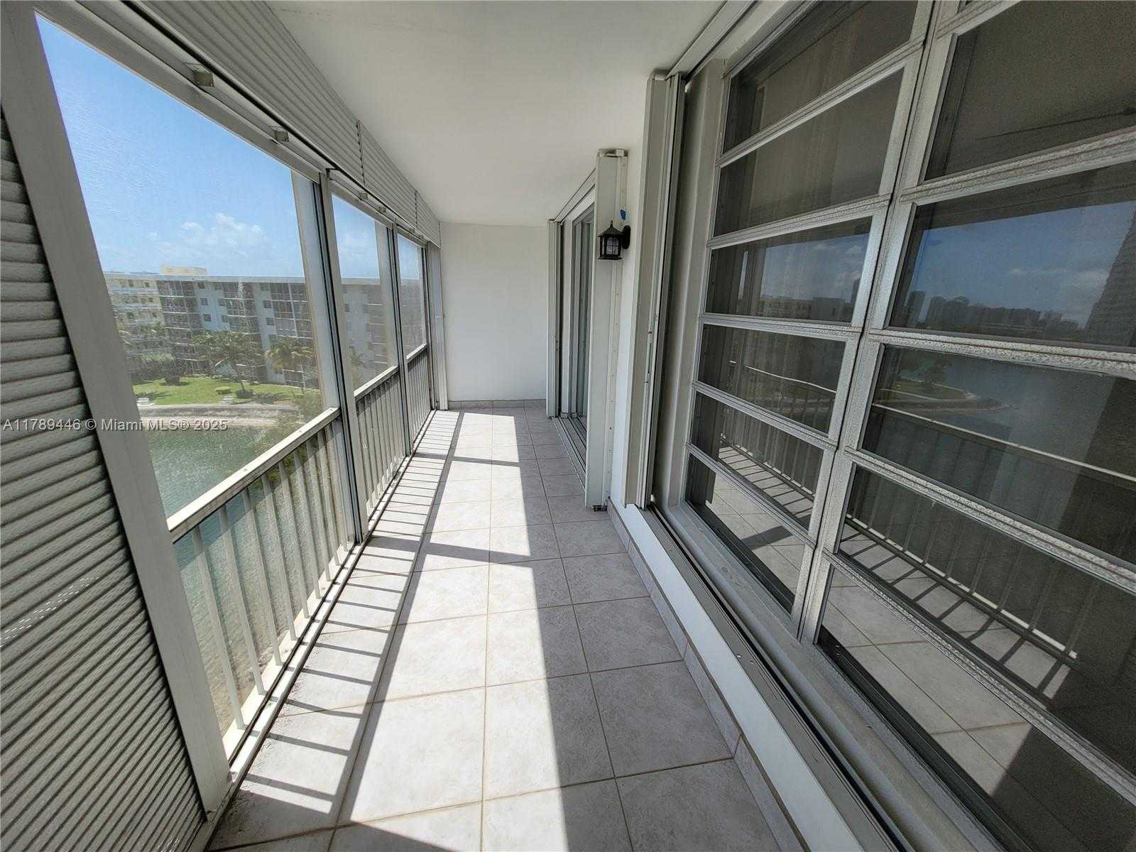 Small Image of 2930 POINT EAST DR #E603, Aventura Number 33