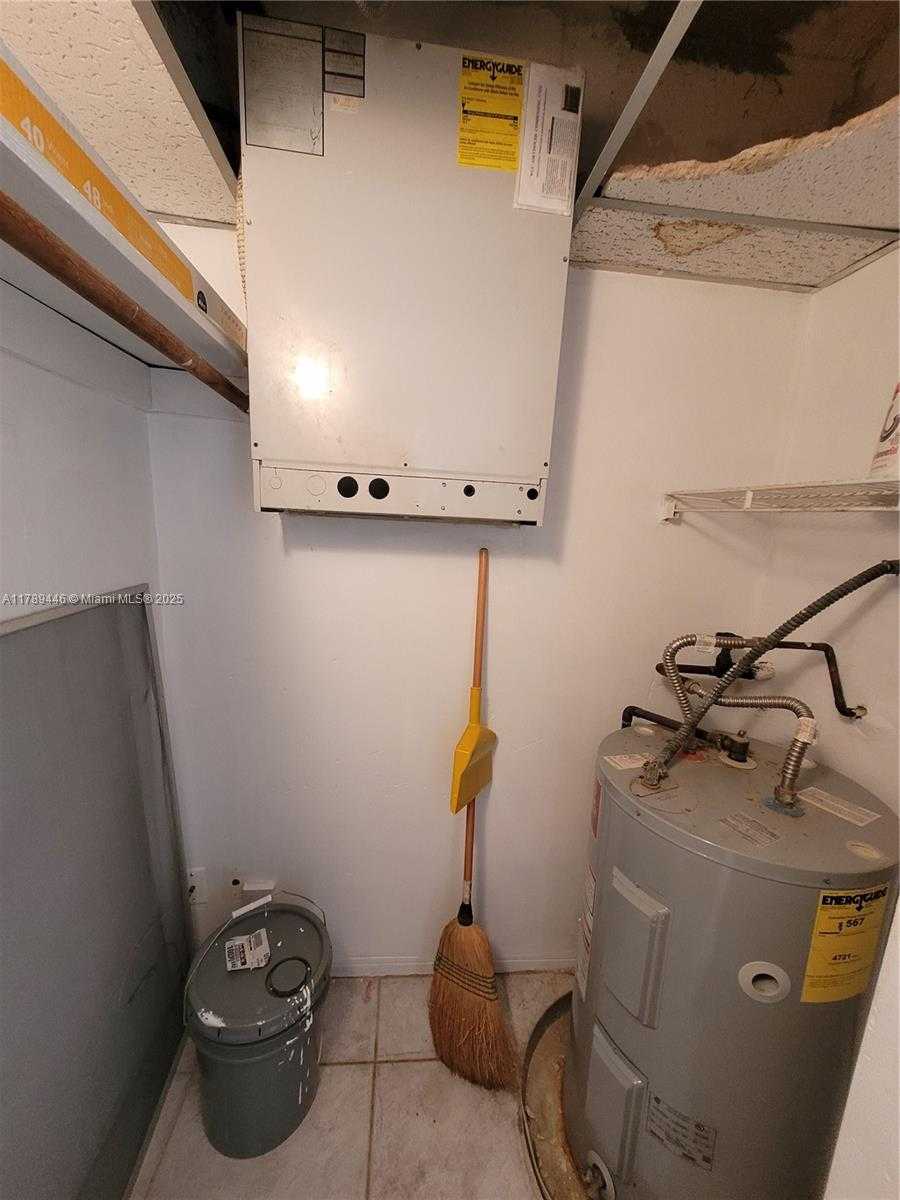 Small Image of 2930 POINT EAST DR #E603, Aventura Number 39