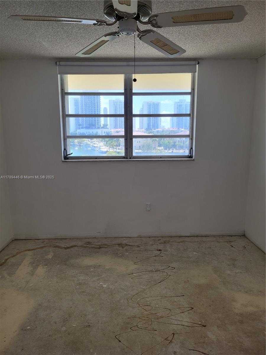 Small Image of 2930 POINT EAST DR #E603, Aventura Number 44