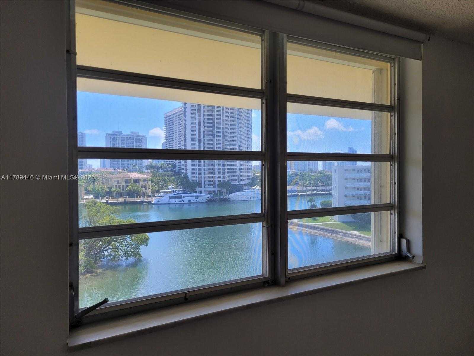 Small Image of 2930 POINT EAST DR #E603, Aventura Number 47