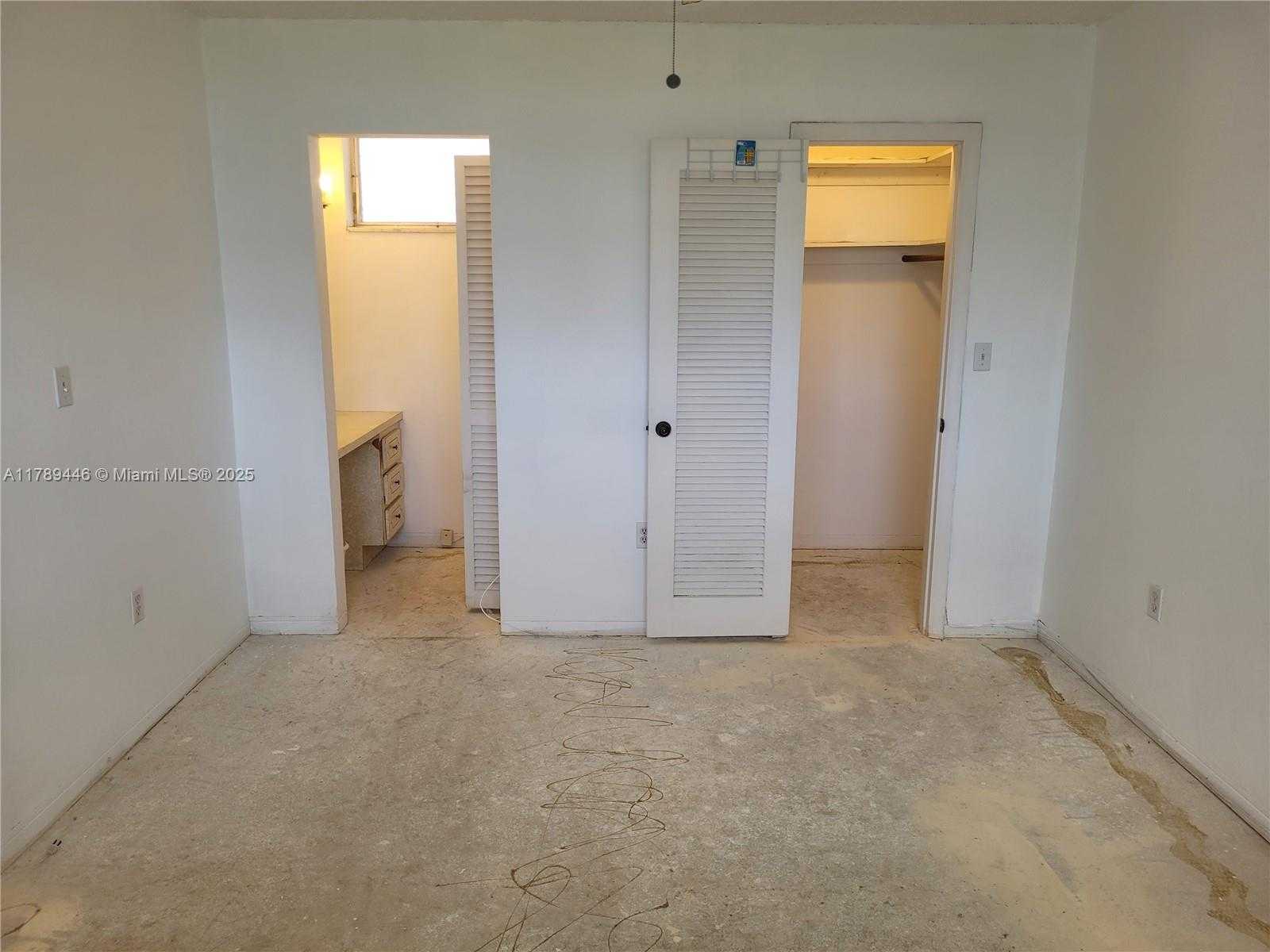 Small Image of 2930 POINT EAST DR #E603, Aventura Number 48