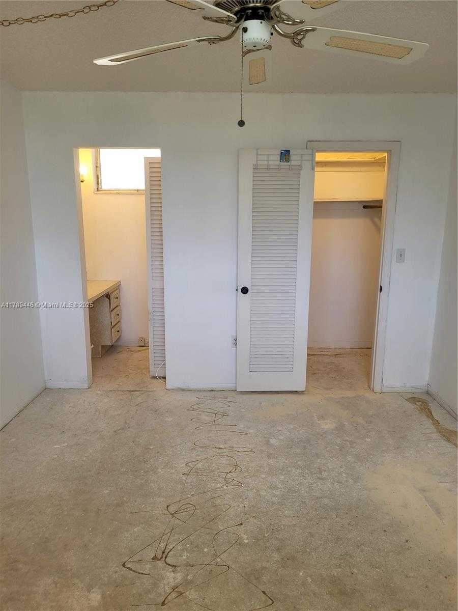 Small Image of 2930 POINT EAST DR #E603, Aventura Number 50