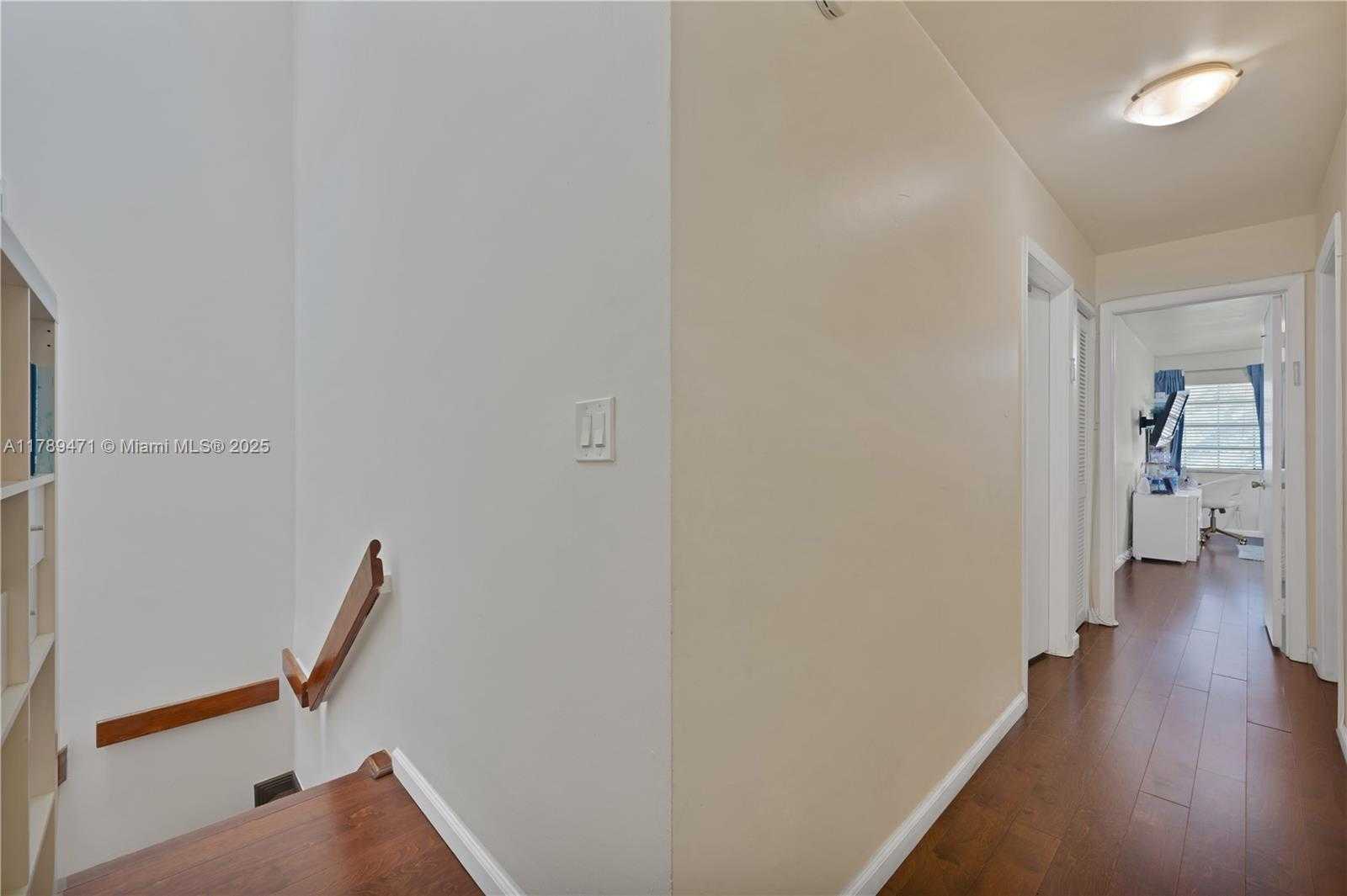 Small Image of 3510 MAGELLAN CIR #726, Aventura Number 11
