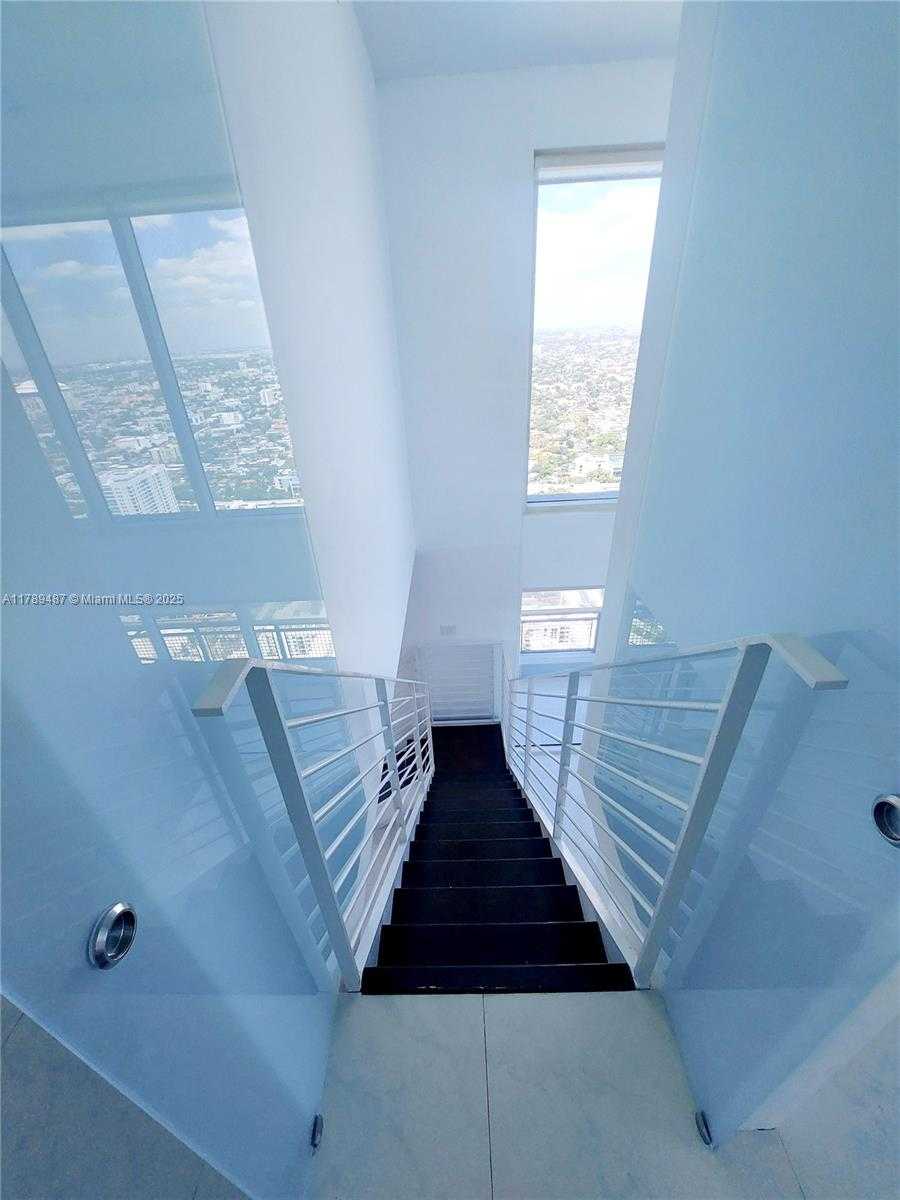 Small Image of 60 SOUTH WEST 13TH ST #5013, Miami Number 20