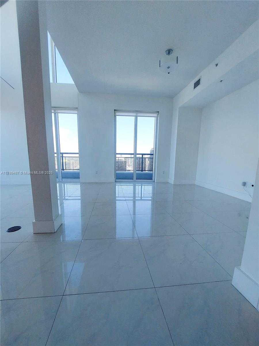 Small Image of 60 SOUTH WEST 13TH ST #5013, Miami Number 27