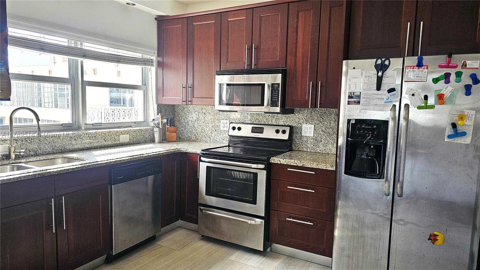 Small Image of 1825 SOUTH OCEAN DR #PH-9, Hallandale Beach Number 13