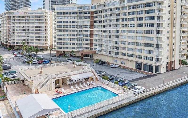 Small Image of 1825 SOUTH OCEAN DR #PH-9, Hallandale Beach Number 2
