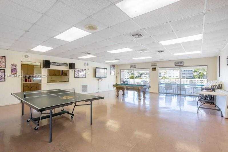 Small Image of 1825 SOUTH OCEAN DR #PH-9, Hallandale Beach Number 35