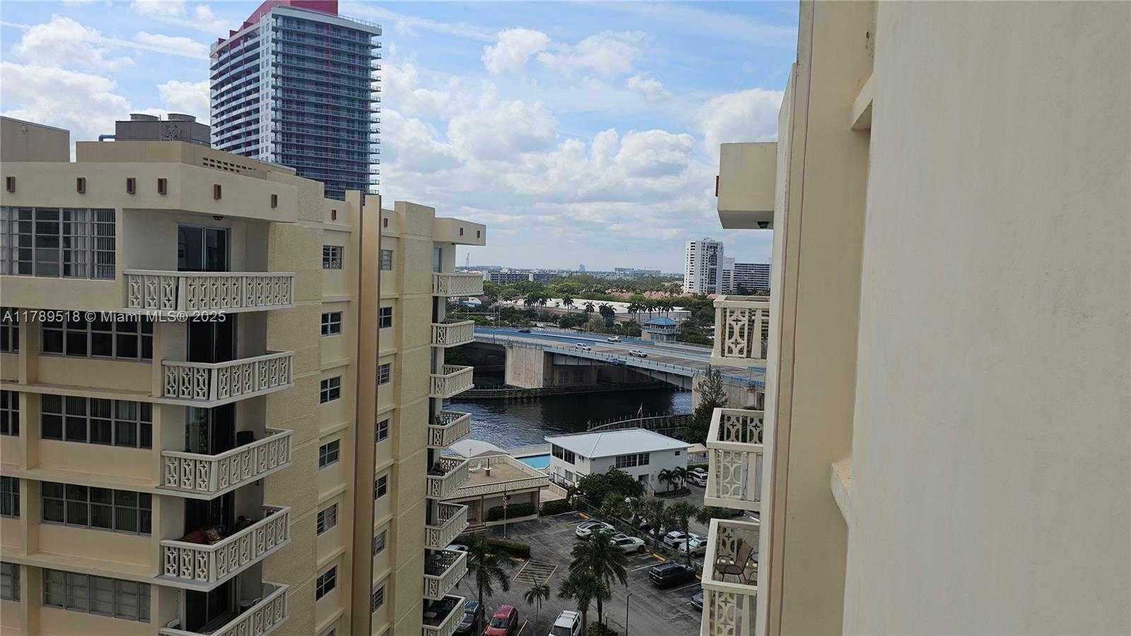 Small Image of 1825 SOUTH OCEAN DR #PH-9, Hallandale Beach Number 8