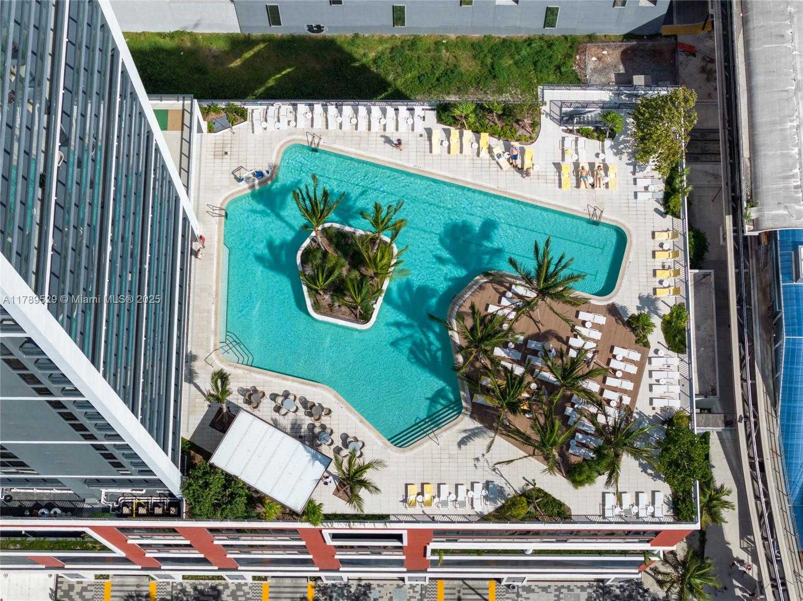 Small Image of 159 NE 6th St, Miami, FL 33132, USA Number 34