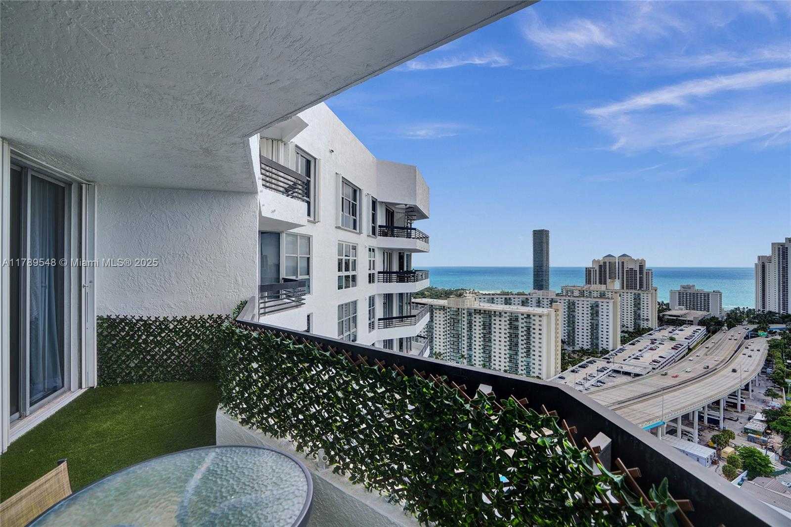 Small Image of 19195 NORTH EAST 36TH CT #3008, Aventura Number 32
