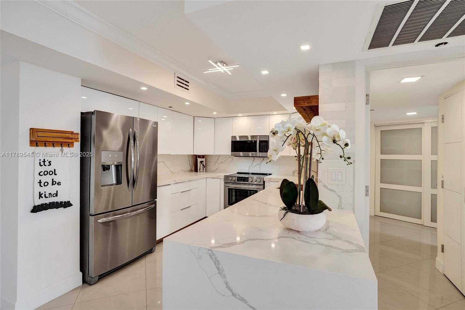 Small Image of 19195 NORTH EAST 36TH CT #3008, Aventura Number 6