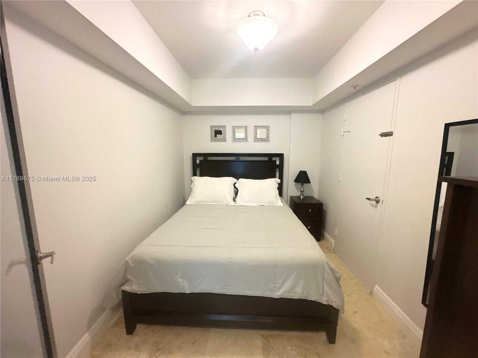 Small Image of 3801 SOUTH OCEAN DR #5Y, Hollywood Number 17