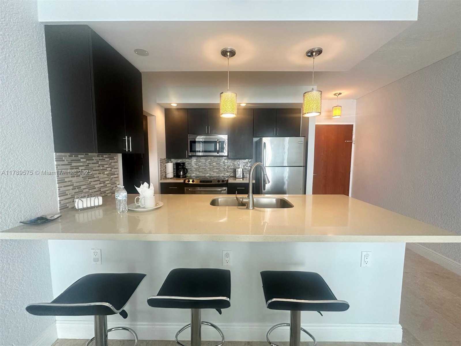 Small Image of 3801 SOUTH OCEAN DR #5Y, Hollywood Number 3
