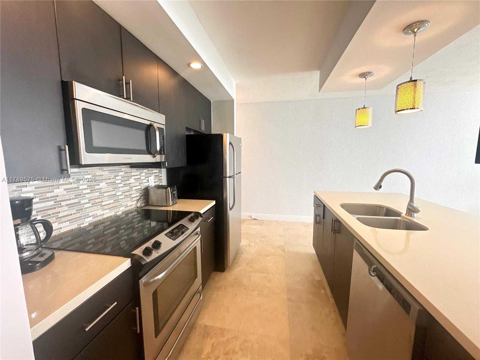Small Image of 3801 SOUTH OCEAN DR #5Y, Hollywood Number 6
