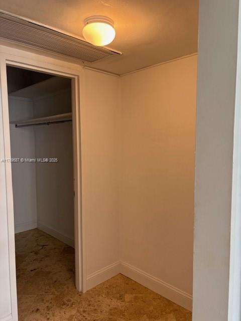 Small Image of 5700 COLLINS AVE #10D, Miami Beach Number 9