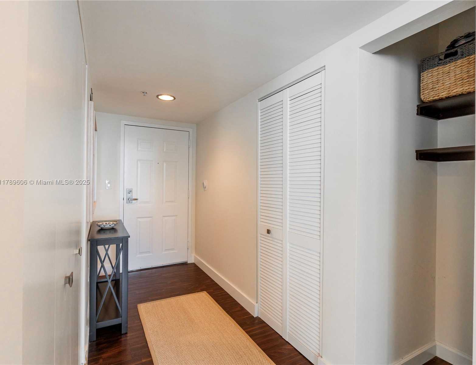 Small Image of 1155 BRICKELL BAY DR #2101, Miami Number 15