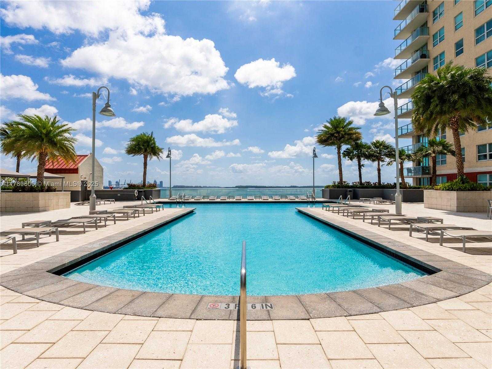 Small Image of 1155 BRICKELL BAY DR #2101, Miami Number 16