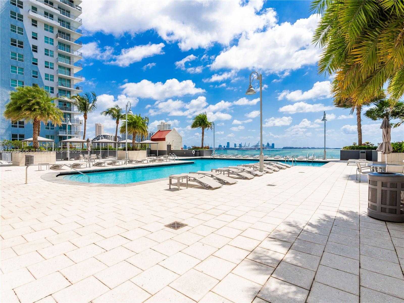 Small Image of 1155 BRICKELL BAY DR #2101, Miami Number 19