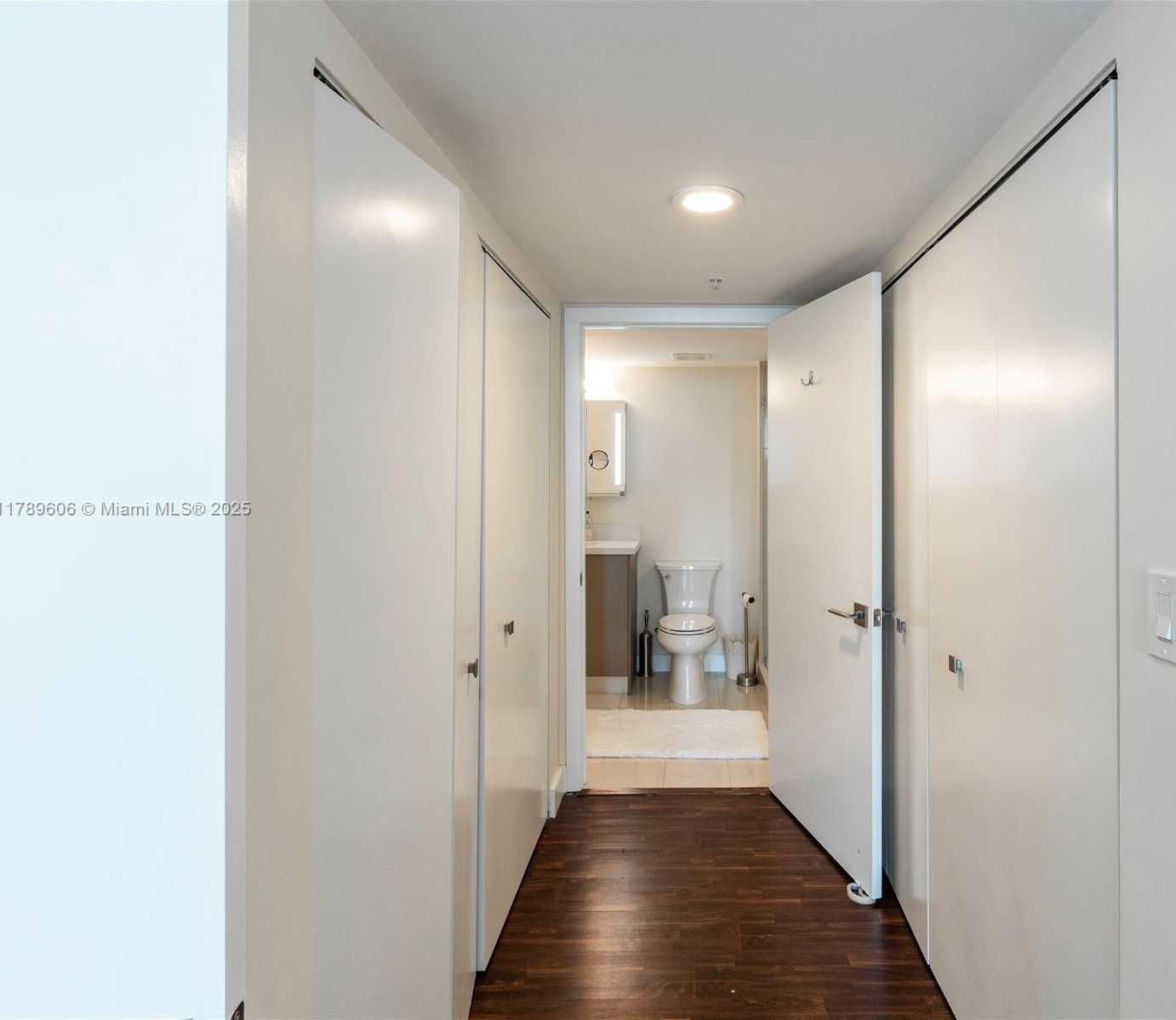 Small Image of 1155 BRICKELL BAY DR #2101, Miami Number 7