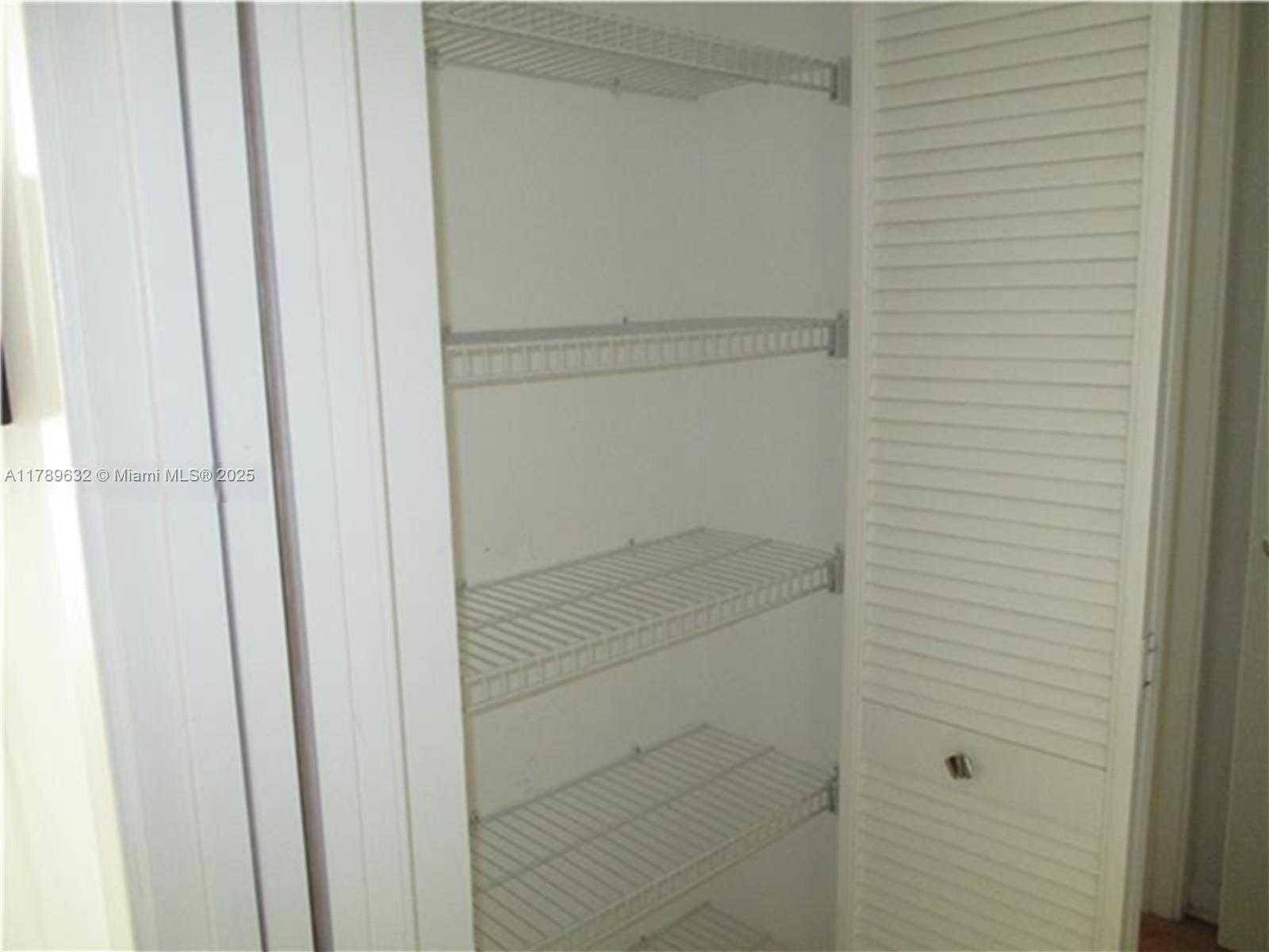 Small Image of 335 SOUTH BISCAYNE BLVD #1904, Miami Number 17