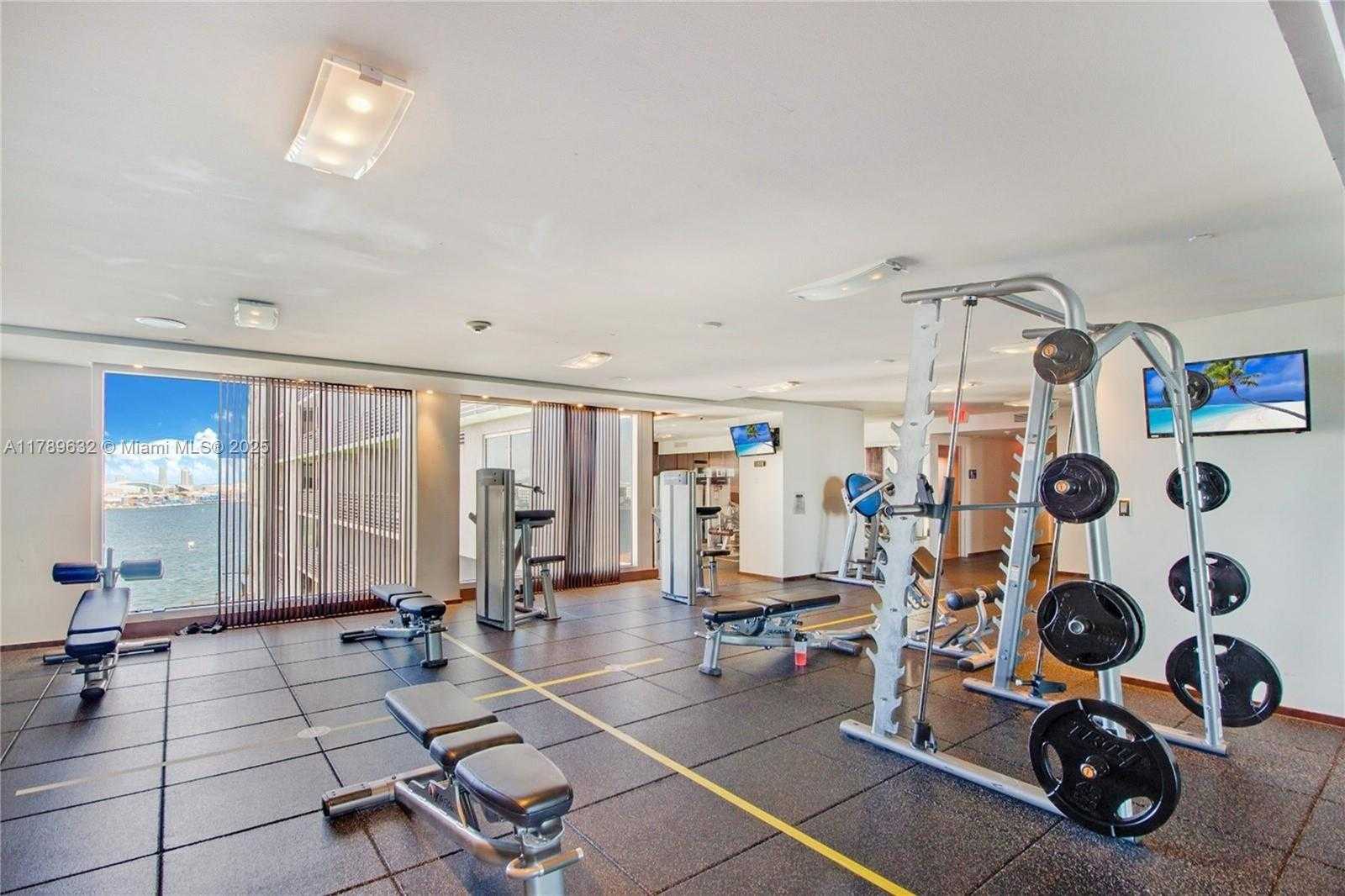 Small Image of 335 SOUTH BISCAYNE BLVD #1904, Miami Number 22