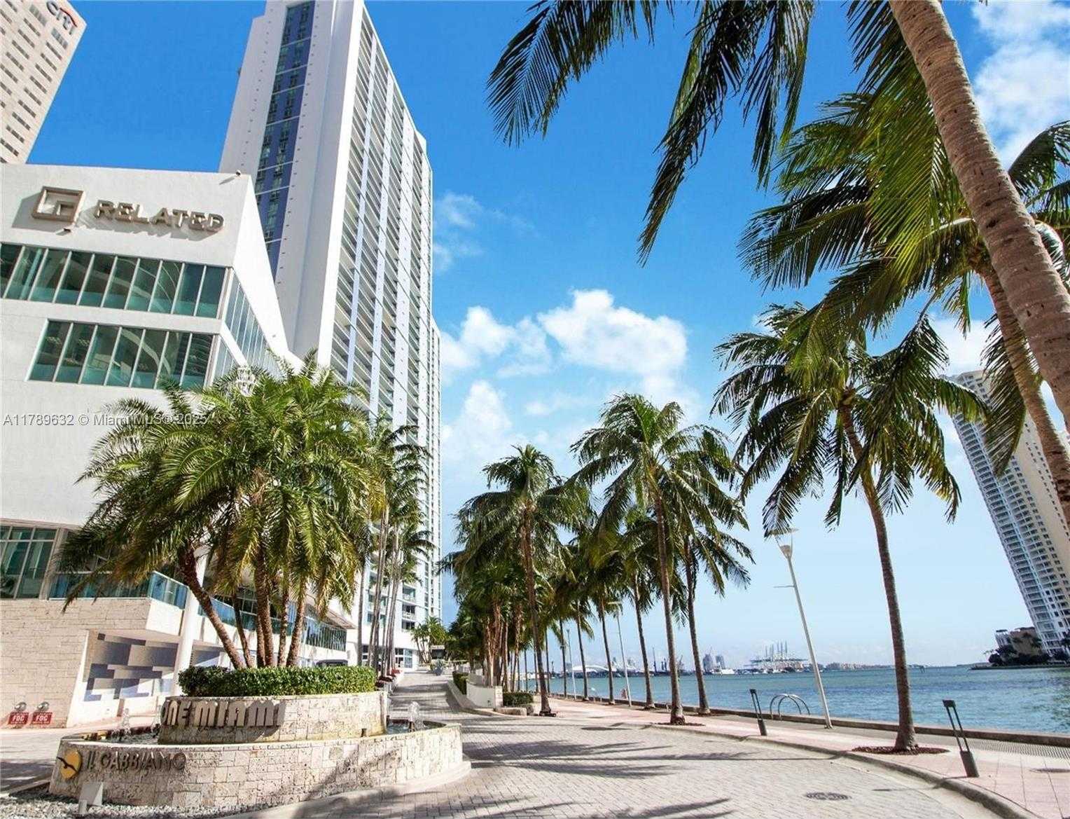 Small Image of 335 SOUTH BISCAYNE BLVD #1904, Miami Number 3