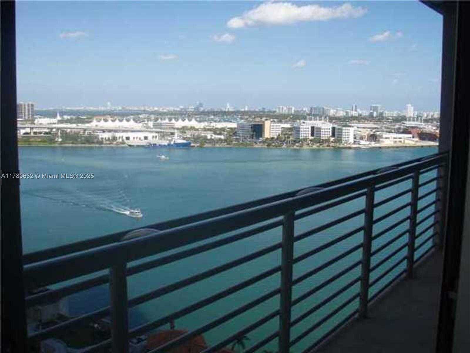 Small Image of 335 SOUTH BISCAYNE BLVD #1904, Miami Number 4