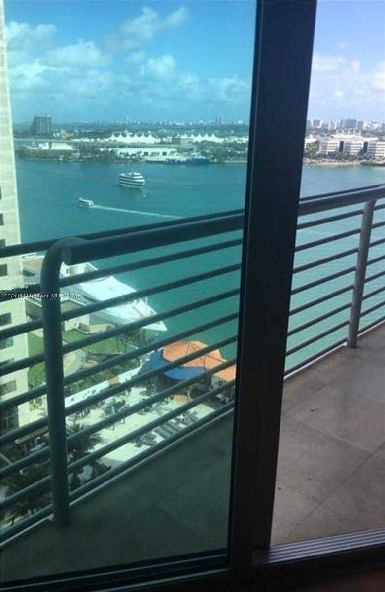 Small Image of 335 SOUTH BISCAYNE BLVD #1904, Miami Number 5