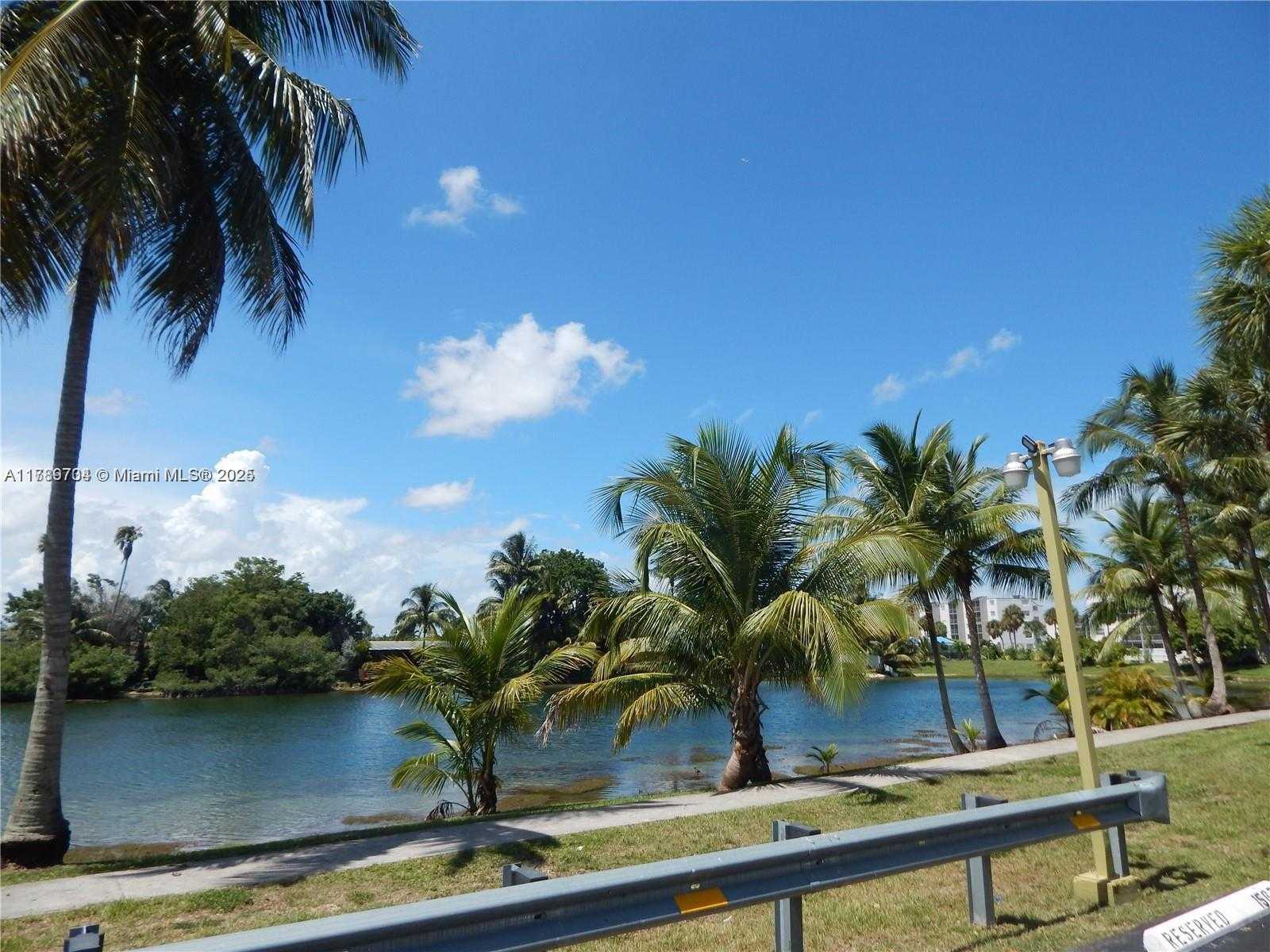 Small Image of 14601 NORTH KENDALL DR #304K, Miami Number 6